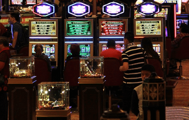 Nettikasinot verrattuna fyysisiin live casinoihin
